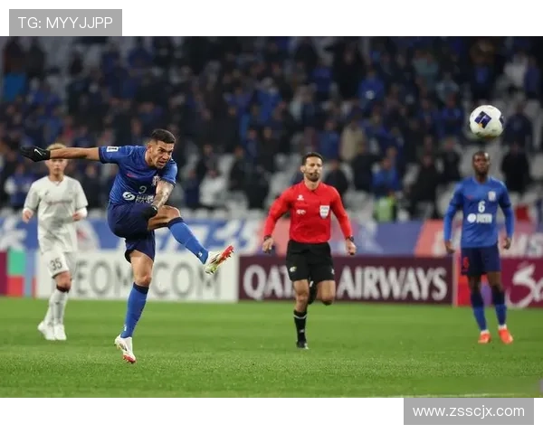 上海足球队状态分析与未来展望聚焦球队表现与战术调整 上海足球队状态分析与未来展望聚焦球队表现与战术调整