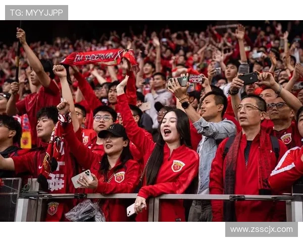 上海足球队意识争议引发热议球迷与专家各持己见的背后故事 上海足球队意识争议引发热议球迷与专家各持己见的背后故事