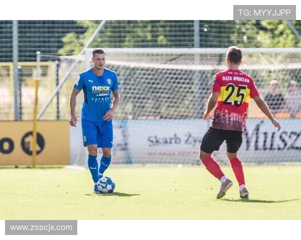 克卢日足球明星的崛起与荣耀背后的故事与传奇 克卢日足球明星的崛起与荣耀背后的故事与传奇