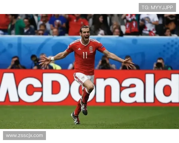 全球足球巨星风采汇聚展现传奇与荣耀之路 全球足球巨星风采汇聚展现传奇与荣耀之路