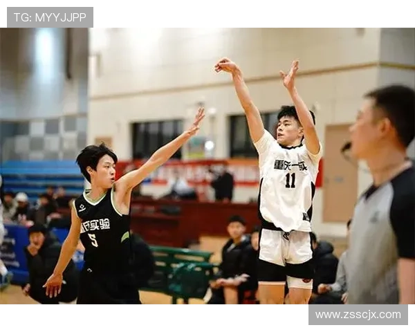 重庆篮球队在世锦赛积分榜上以86分稳居第一展现强劲实力